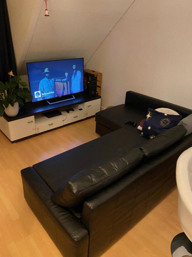 Nice Private Room In Shared Apartment - 2Er Wg 威斯巴登 外观 照片